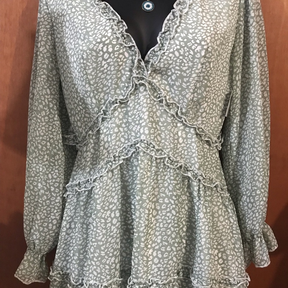 Dress - Picture 3 of 12